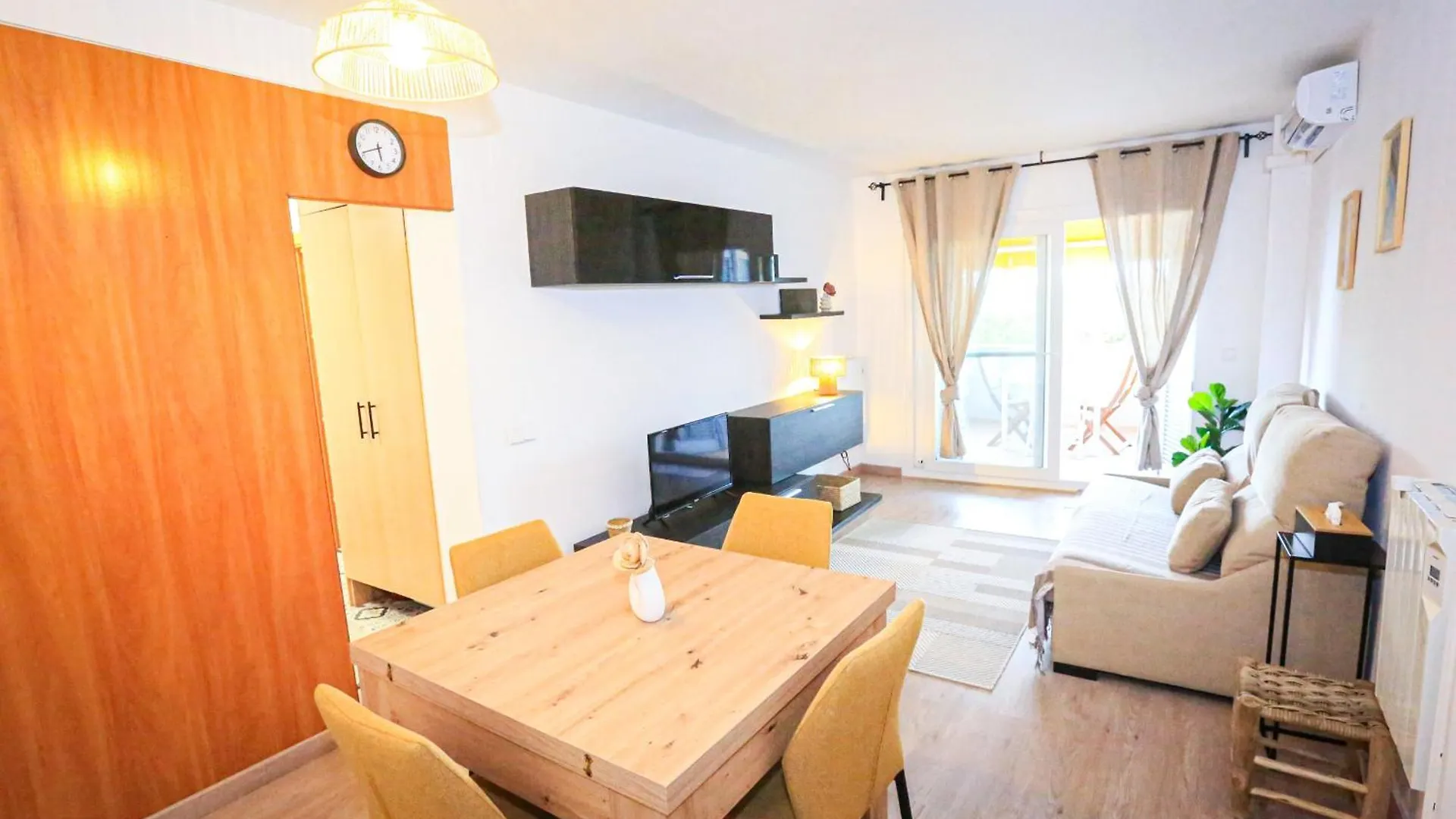 Litoral - Millet 2 9 Only Families (Adults Only) Apartment Cambrils 0*,  Spain